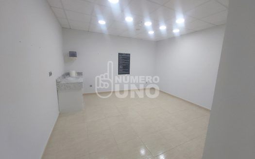 REF. LOC-0160-R <BR/> LOCAL ZONA SANTA ROSA