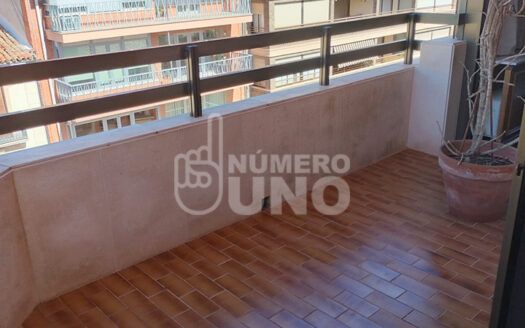 REF. A-0358-R <BR> PISO EN ZONA CENTRO