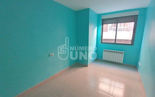 REF. A-0364-V<BR>PISO EN ZONA EL CAMI