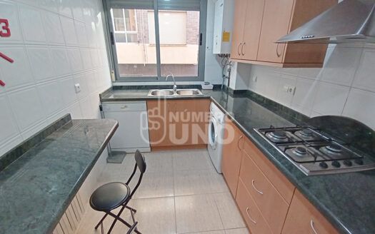 REF. A-0364-V<BR>PISO EN ZONA EL CAMI