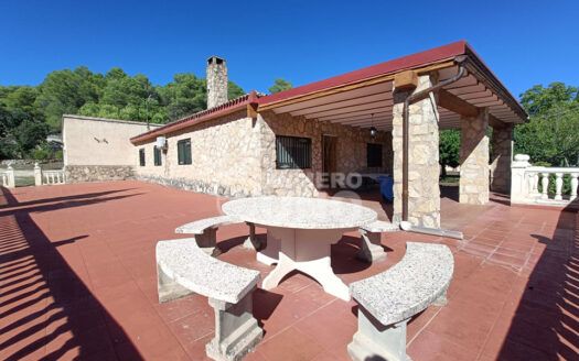 REF. N-0236-M<BR>CHALET URB. EL SARGENTO