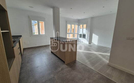 REF. A-0371-M<Br>PISO ZONA CENTRO