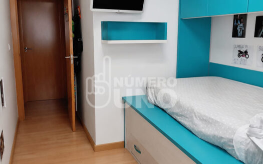 REF. C-0468-M<Br>PISO ZONA SANTA ROSA