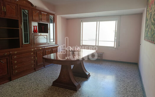 C-0469-R PISO EN ZONA SANTA ROSA